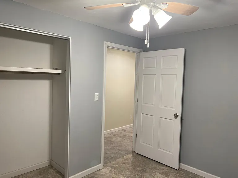 4721 E Hillcrest Dr — Photo 10