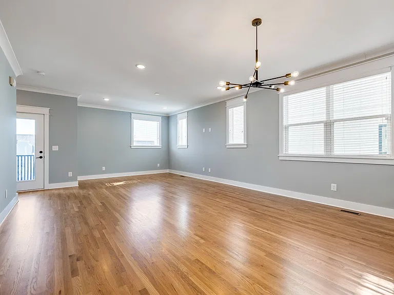 530 Edwin St #10 — Photo 19