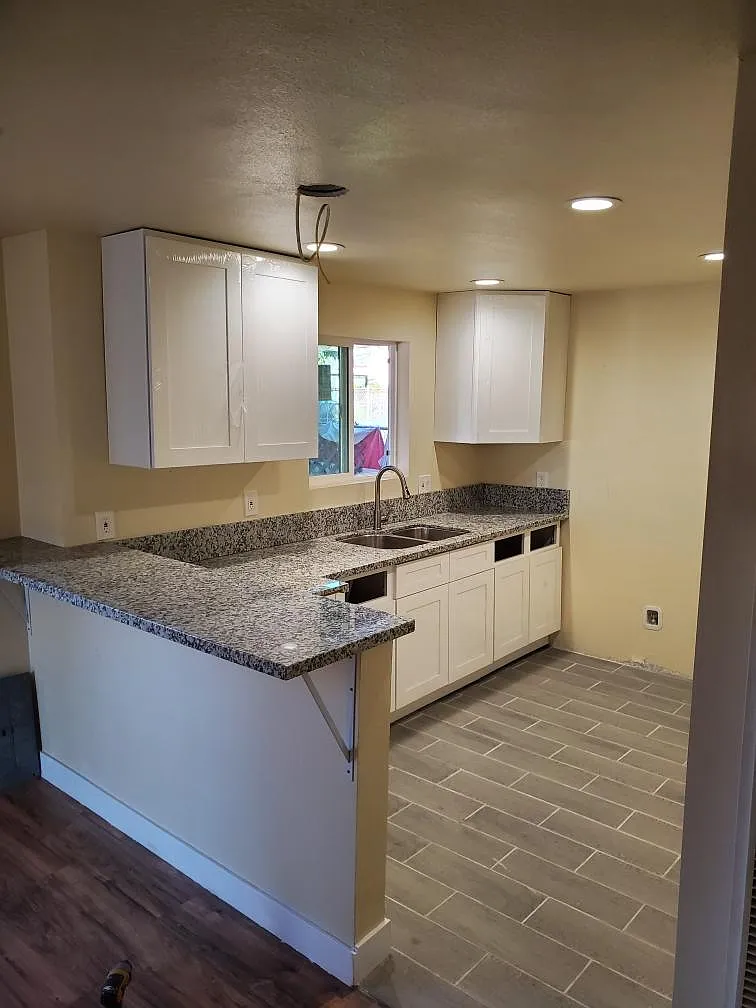 2 bed, 3488 sqft, $2,299 — Photo 2