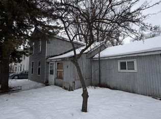 220 Pearl St, Pinckney, MI 48169