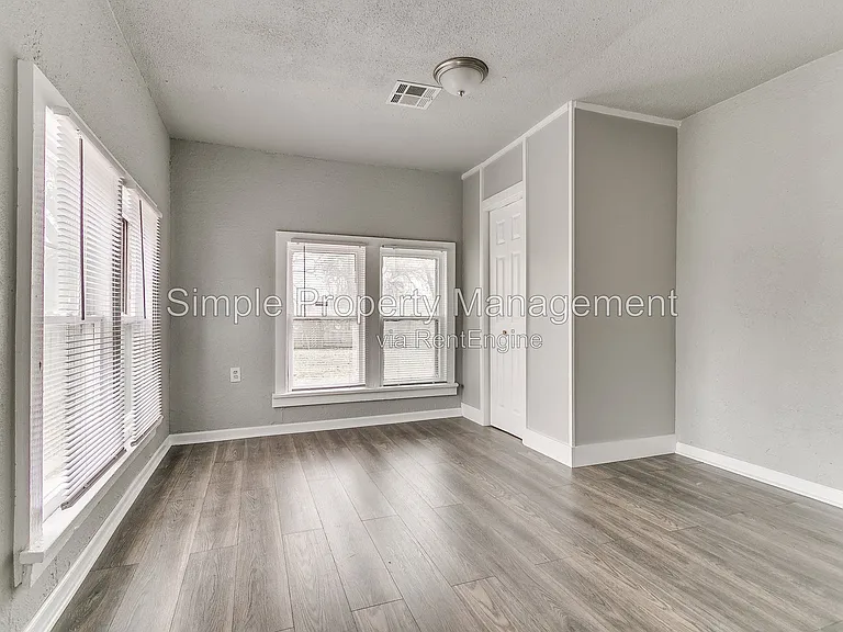 1728 NE Euclid St — Photo 18