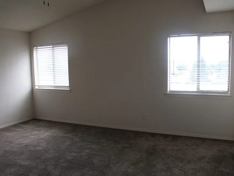14313 Island Point Dr — Photo 11