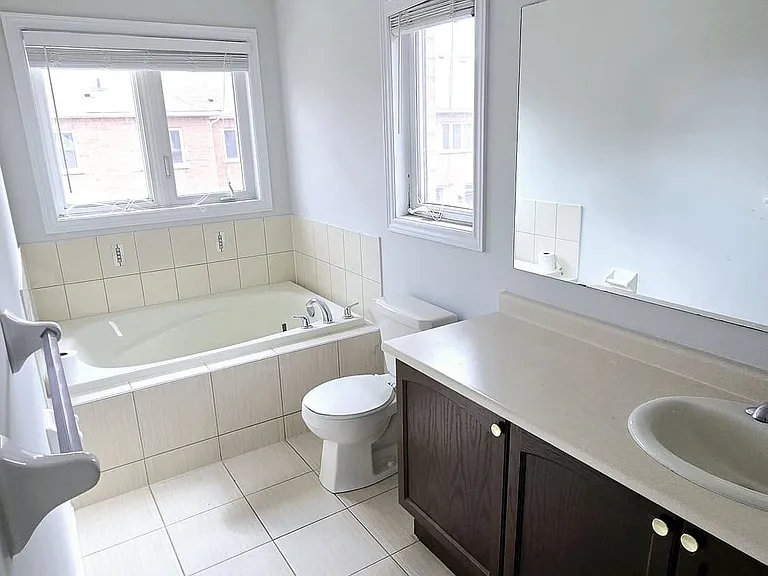 698 Megson Ter — Photo 13
