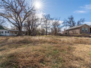 211 W Illinois Ave #6, Chickasha, OK 73018