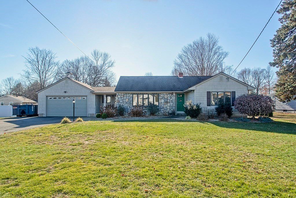 15 Cady St, Ludlow, MA 01056 Zillow