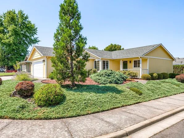 700 Alyssa Cir, Phoenix, OR 97535