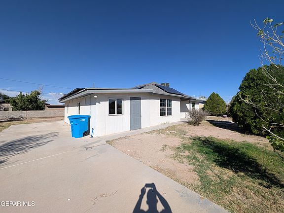 2nd image of 12737 Quijano Rd