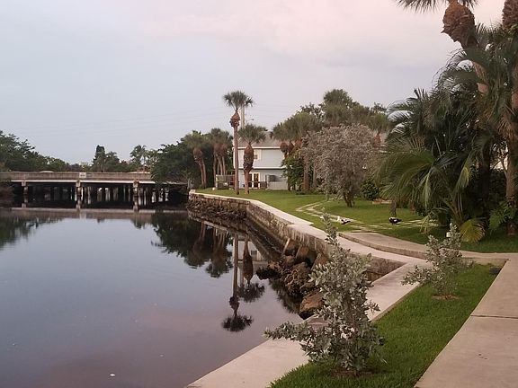 Intercoastal water access