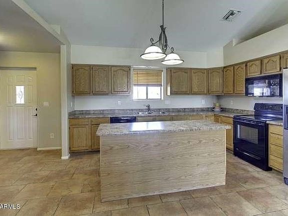 22225 W Watkins St Buckeye AZ-small-002-