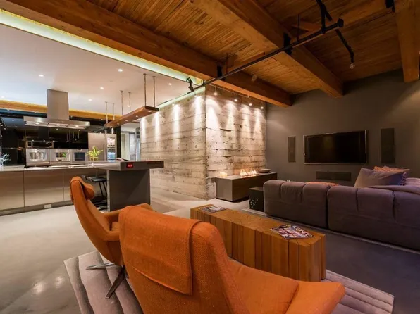 1155 Mainland St #506, Vancouver, BC V6B 5P2