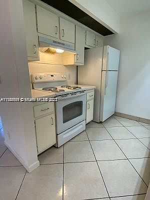 3rd image of 13475 SW Southwest 9th St #111A