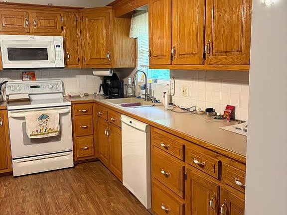 2nd image of 4232 W Tarkio St