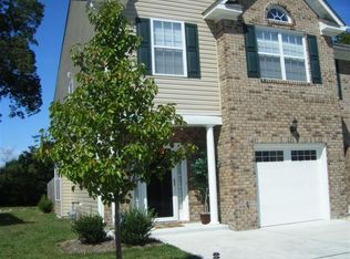 16 Cannonball Cir, Hampton, VA 23669