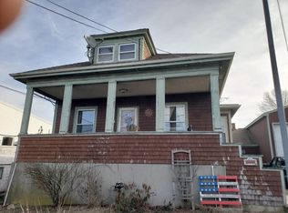 62 Queen St, Fall River, MA 02724