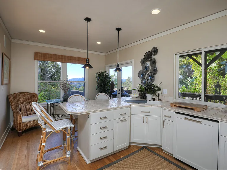 1423 Alta Vista Rd — Photo 14