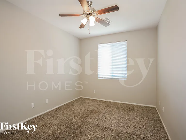 6137 River Belle St — Photo 11
