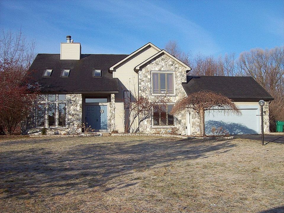 51 Eaglewood Cl.