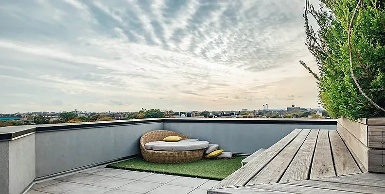 Rented by Artur Gutman, LREB | media 31