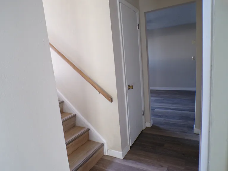 1308 Hartford St — Photo 21
