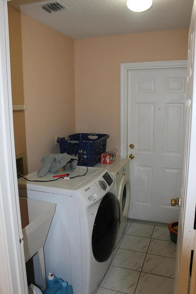 5 bed, 2961 sqft, $5,800 — Photo 4
