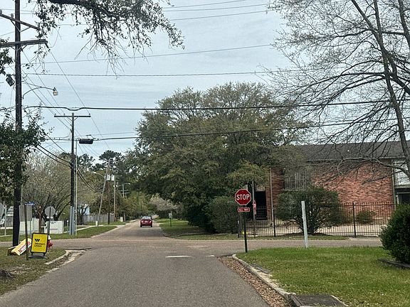 5th image of 505 Blackburn Rd