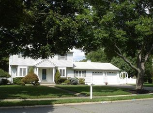 246 Andover Dr, Wayne, NJ 07470