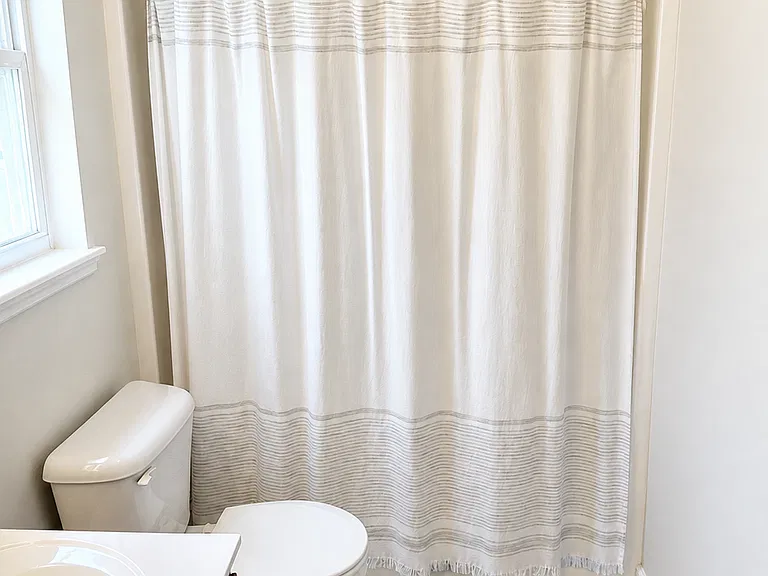 203 Stockton Ct — Photo 14