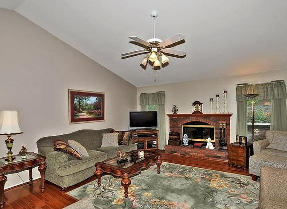 3rd image of 3652 Forest Dale Dr