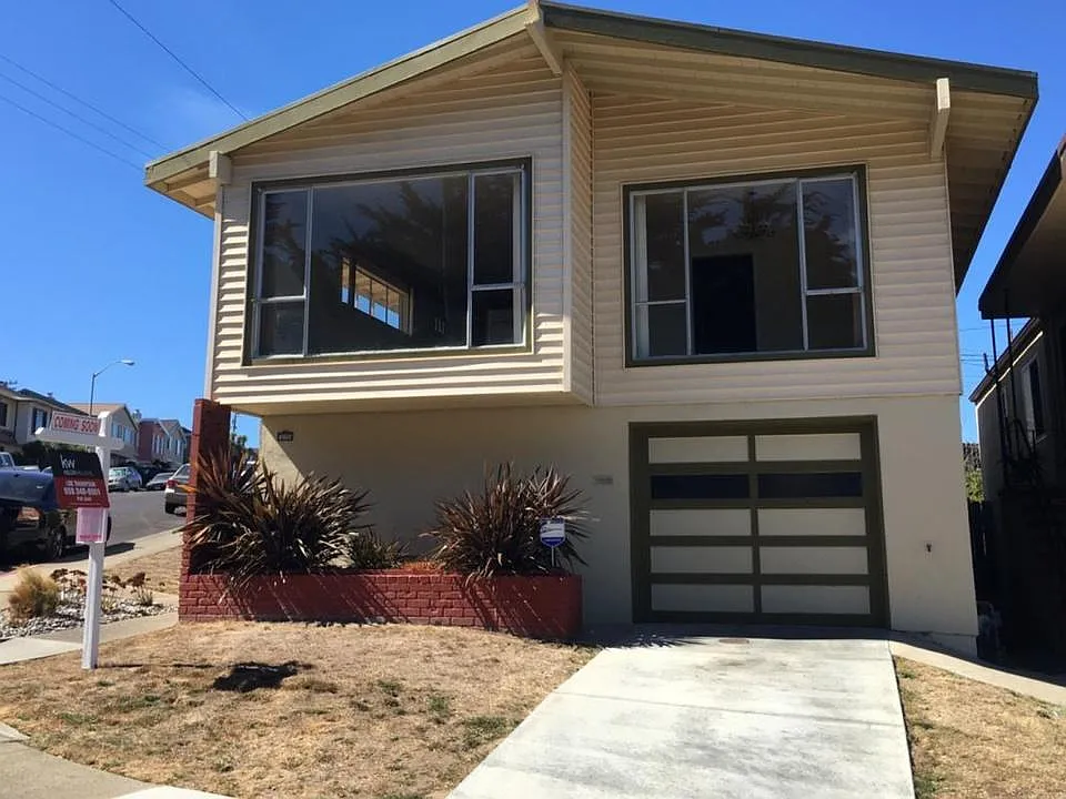 190 San Fernando Way