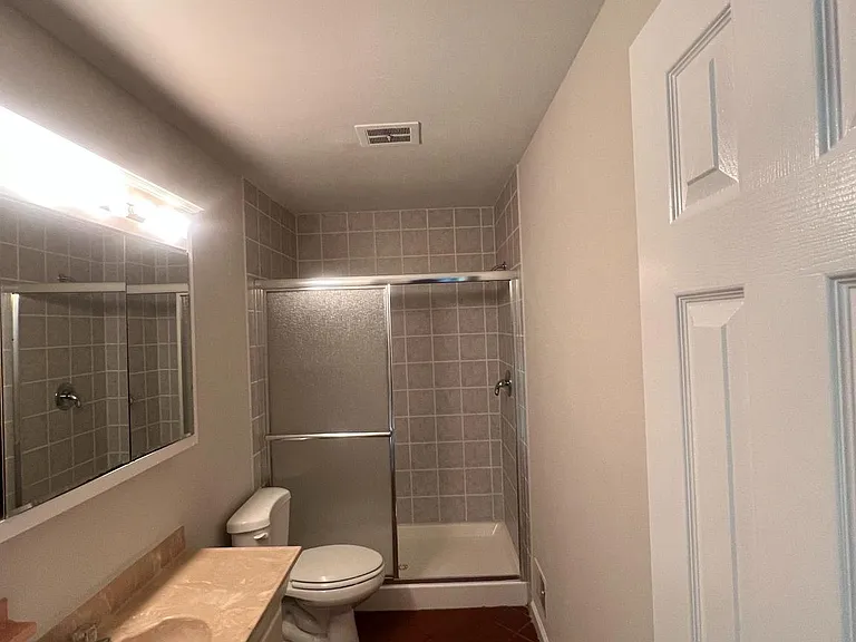 516 Meadow Hall Dr #D516 — Photo 16