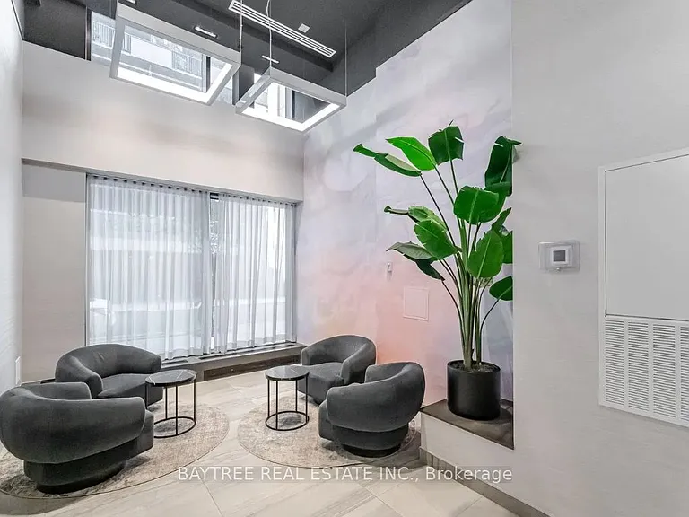 100 Dalhousie St #403 — Photo 2