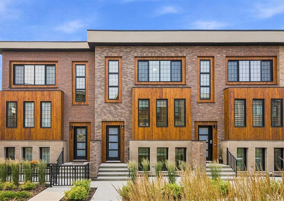 1st image of 81 N Greenbriar Pl NW #323