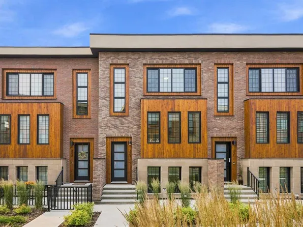 81 N Greenbriar Pl NW #323, Calgary, AB T3B 6J1
