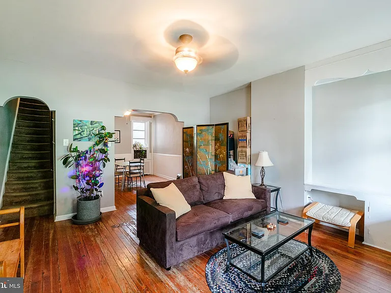 456 Lyceum Ave — Photo 1