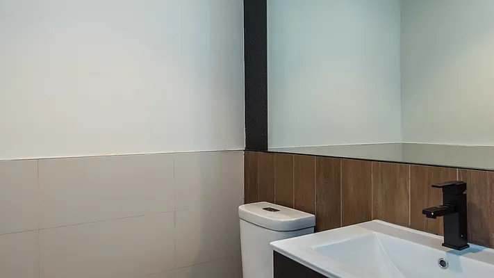 Rented by Nooklyn NYC LLC | media 27