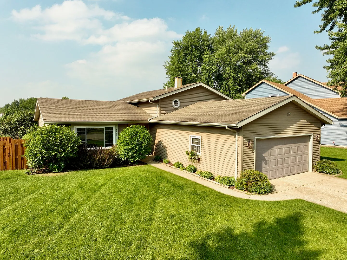 5502 W Winding Creek Dr photo 1
