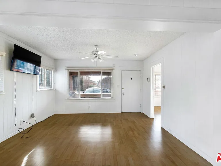 333 W 70th St #333 — Photo 2
