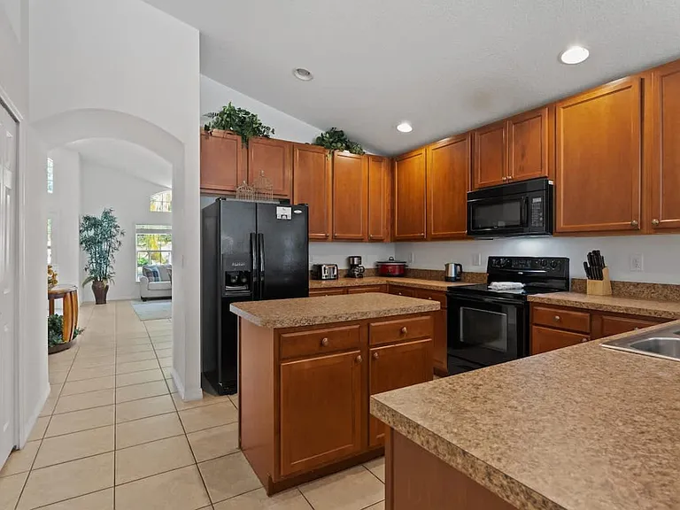 Dharma Cir — Photo 16