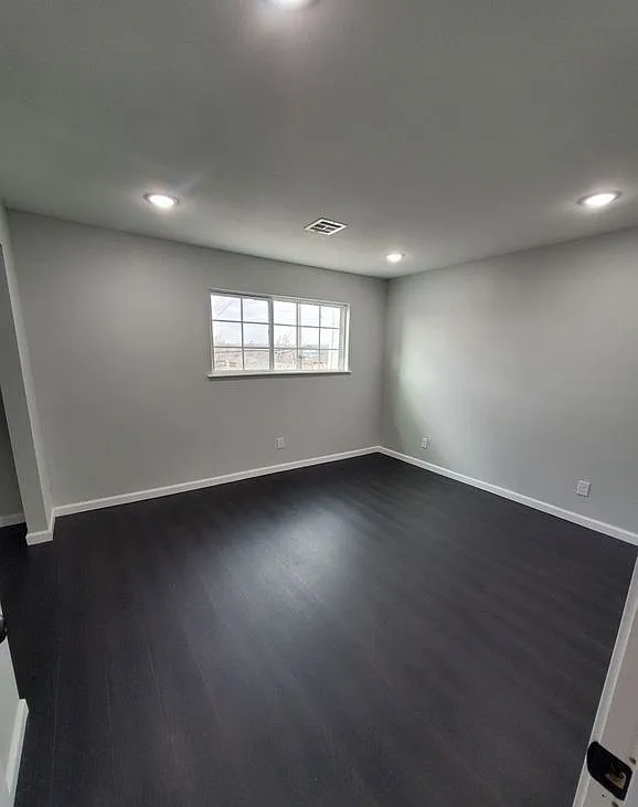 3610 Springlake Dr — Photo 2