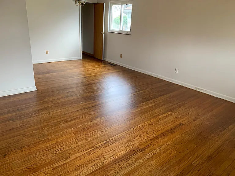 1526 Cunard Rd — Photo 2