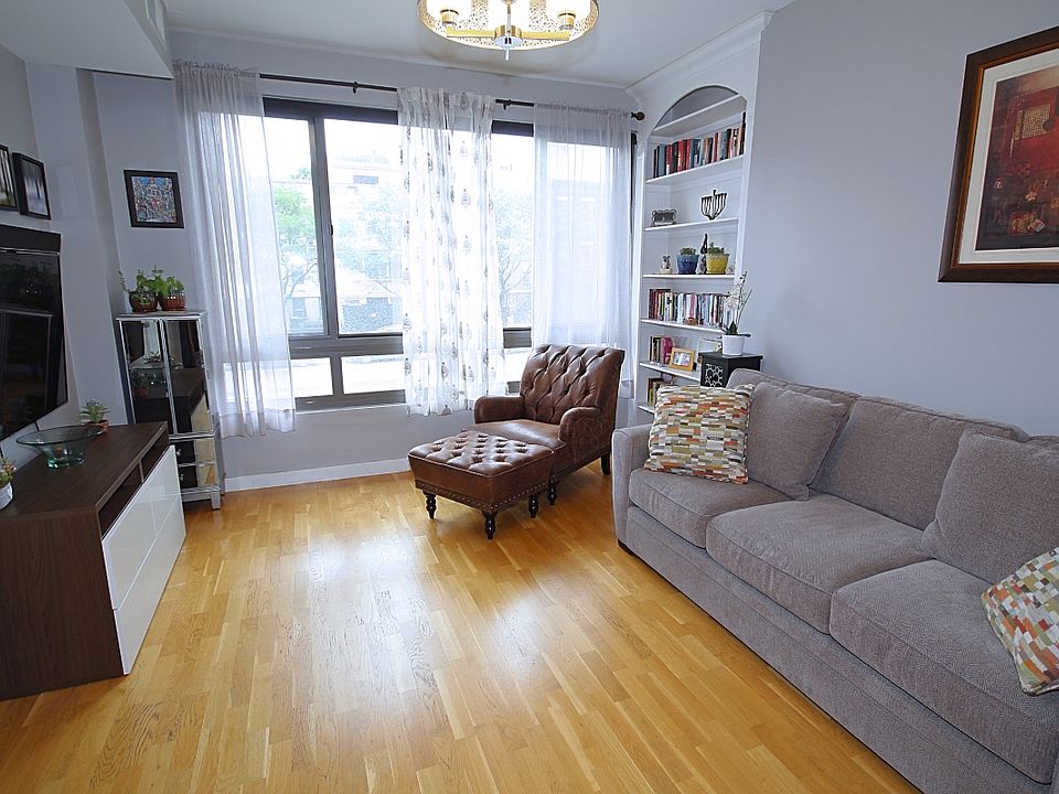 1st image of 500 4th Ave APT 2F