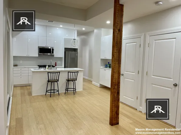 256 W Broadway #4, Boston, MA 02127