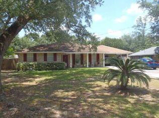 1143 Saint Scholastica Dr, Slidell, LA 70460