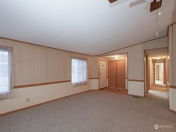 5th image of 16600 25th Avenue NE #151