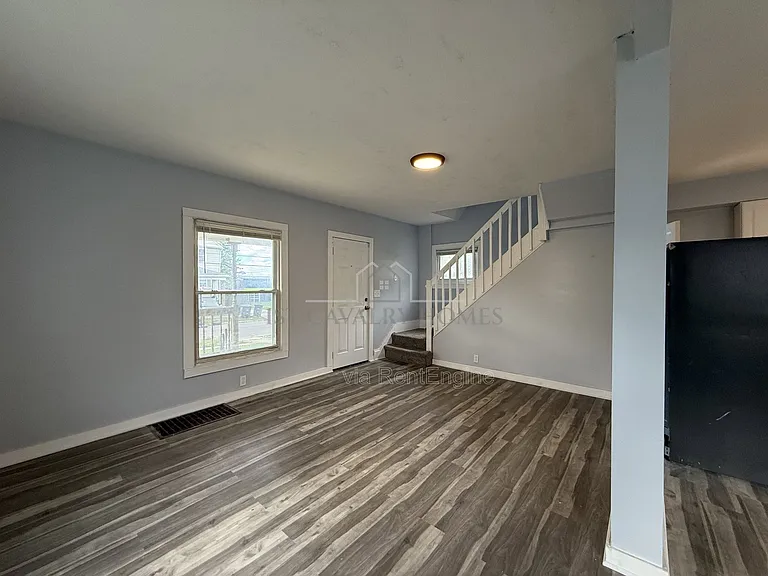 1305 Curtis St — Photo 7
