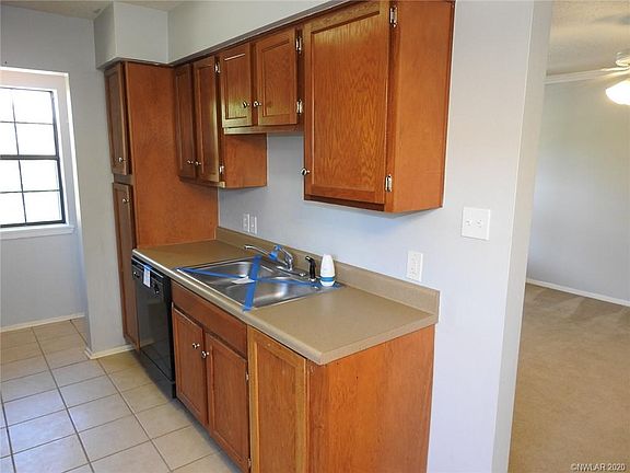 5th image of 3636 Greenacres Dr