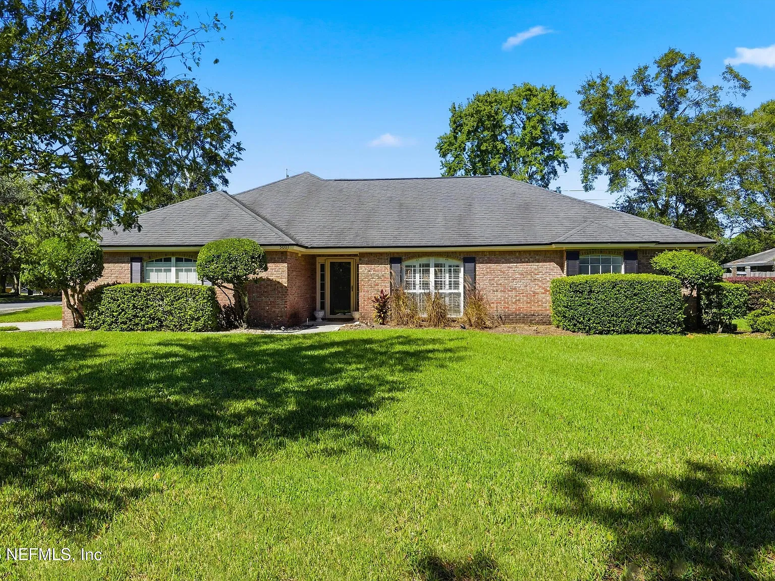 4 bed, 2.0 bath, 2248 sqft, $2,800 — Photo 1
