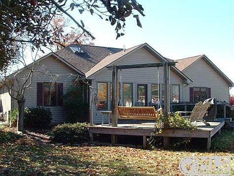 3rd image of 121 Brandi Cir