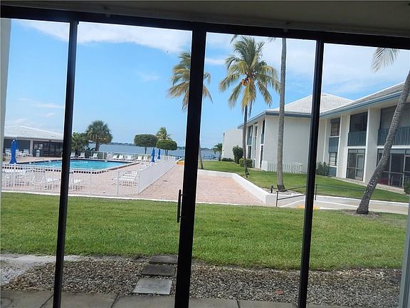4th image of 175 SE Saint Lucie Blvd Unit Un C 21