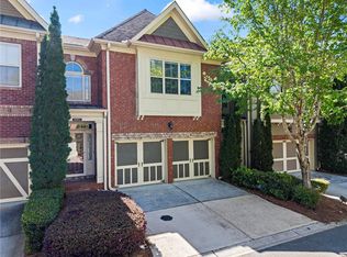 8065 Glisten Ave, Sandy Springs, GA